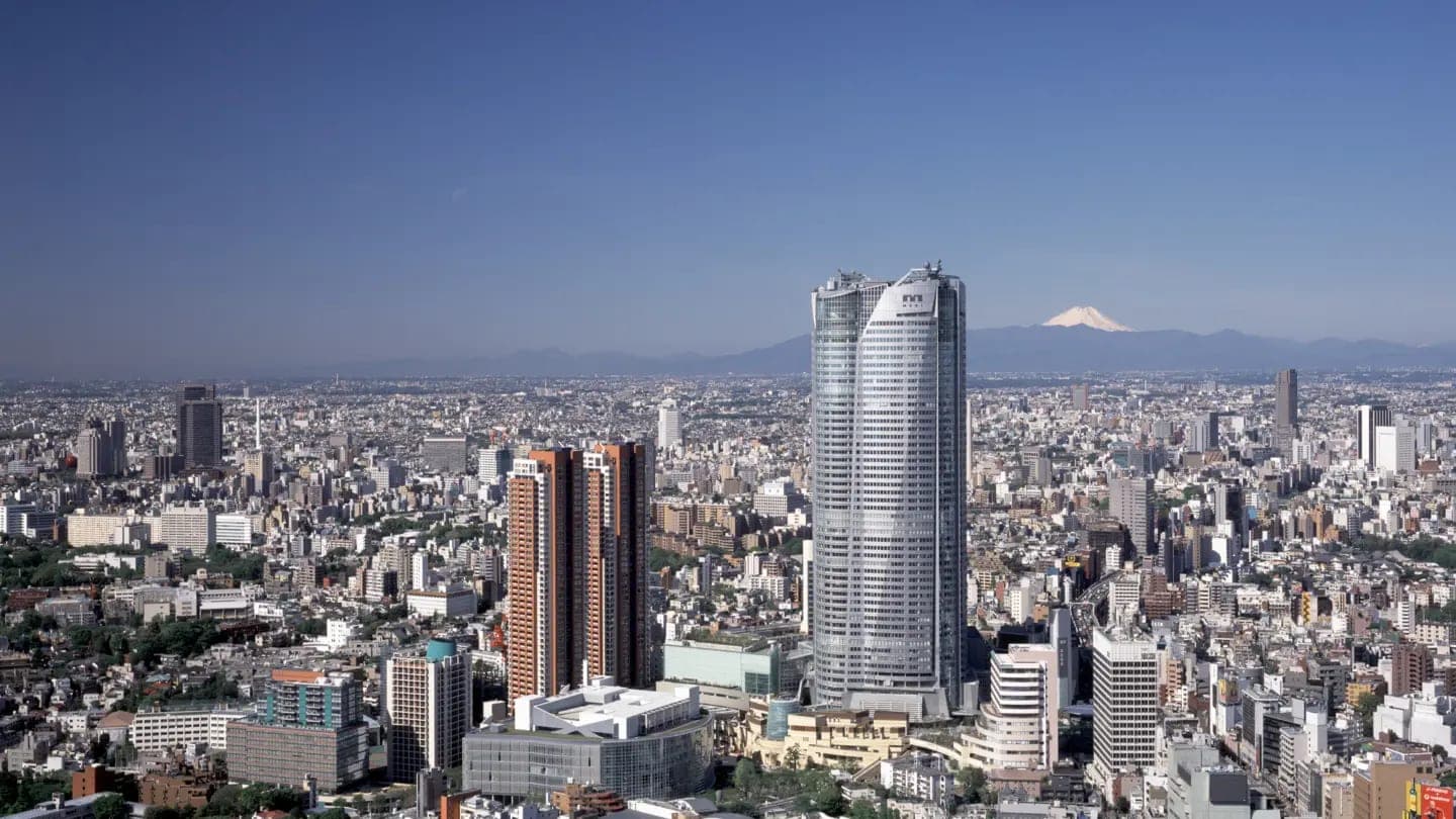 Roppongi Hills: karma kullanım bölgesindeki yaya alanları